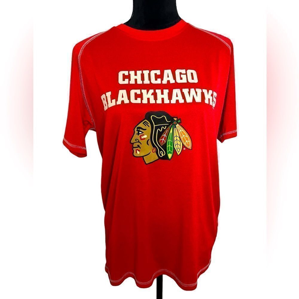 NHL CHICAGO BLACKHAWKS‎ HOCKEY DRI-FIT TSHIRT MENS SIZE MEDIUM